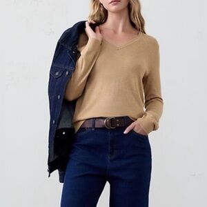 Banana Republic V-Neck Sweater - Camel Brown